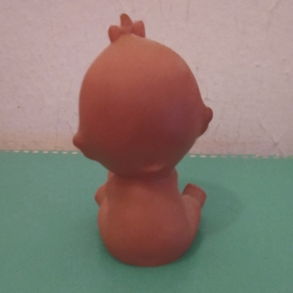 Vintage Kewpie look a like rubber doll - Picture 7 of 7